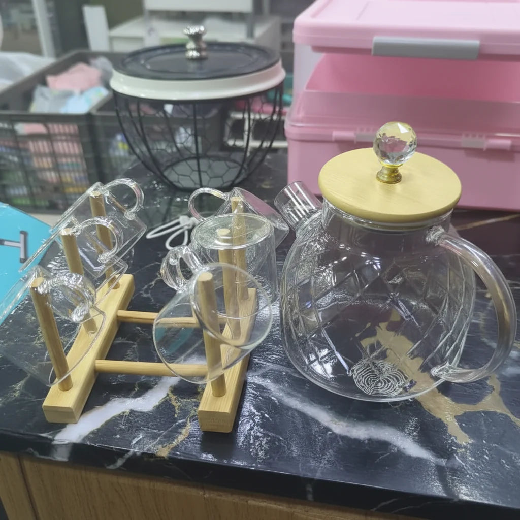 Wooden Lid High Borosilicate Glassware Set with 6 Glasses (Capacity of Glass: 100ml, Capacity of Pot: 1Litre)